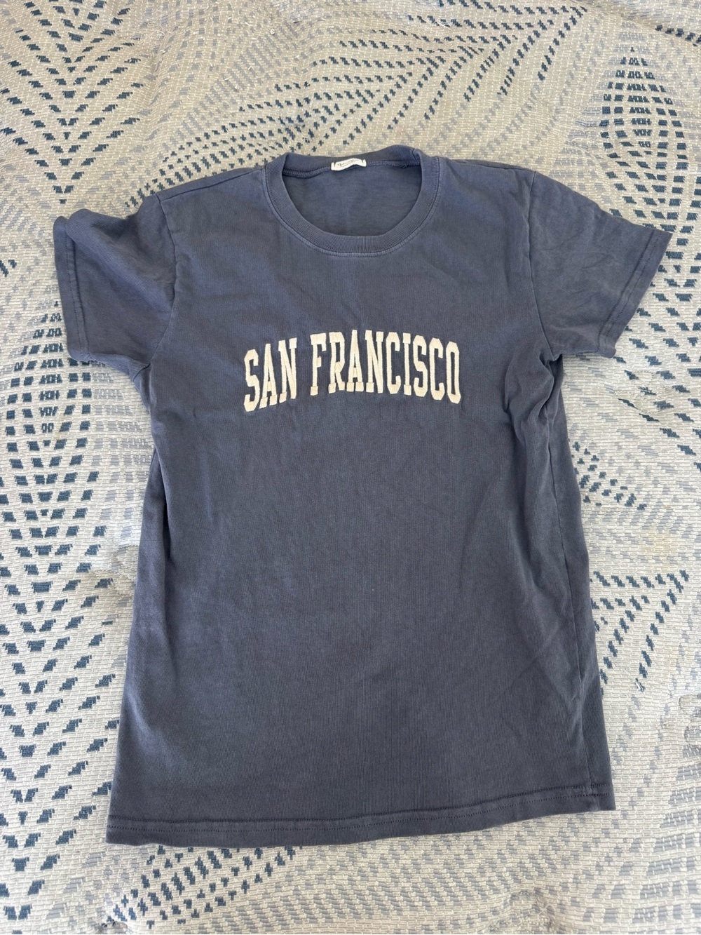 brandy melville San Francisco Graphic Tee